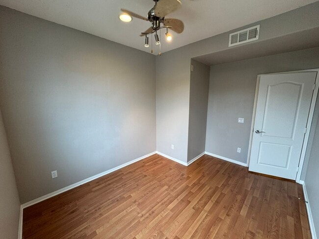 Building Photo - Sleek 3-Bed + Flex Corner Condo with Attached Tandem Garage