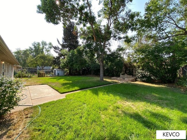 Building Photo - Ranch Style Across the Street from CSU!