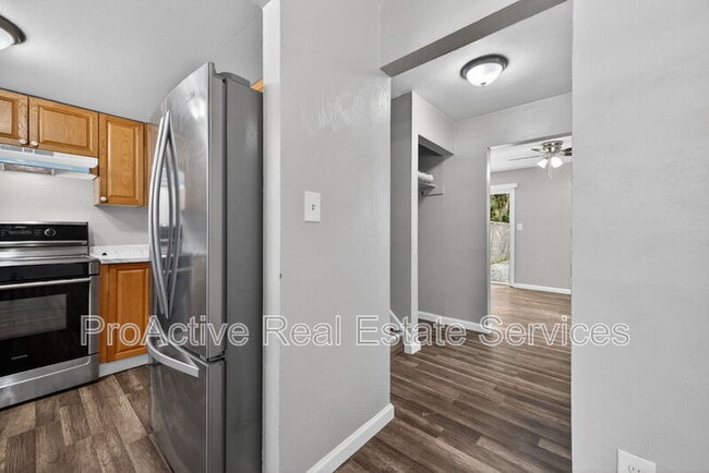 Building Photo - 6430 Faraday Ct