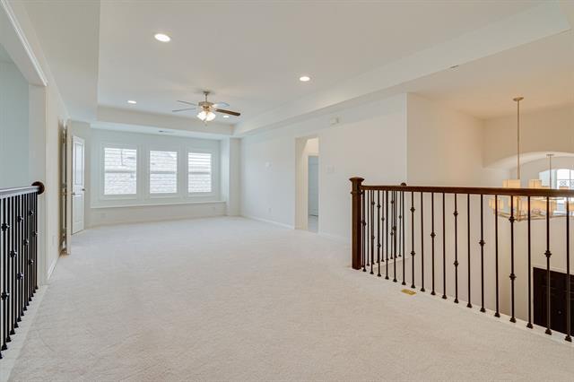 Building Photo - 9001 Violet Dr