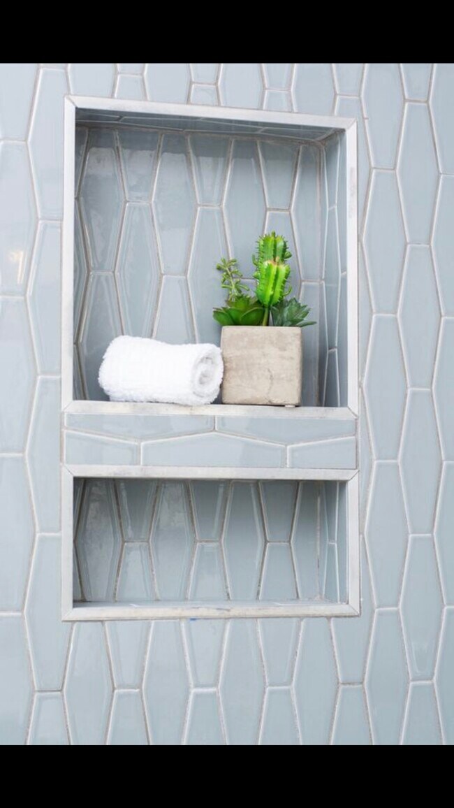 Building Photo - 5017 McLendon Dr