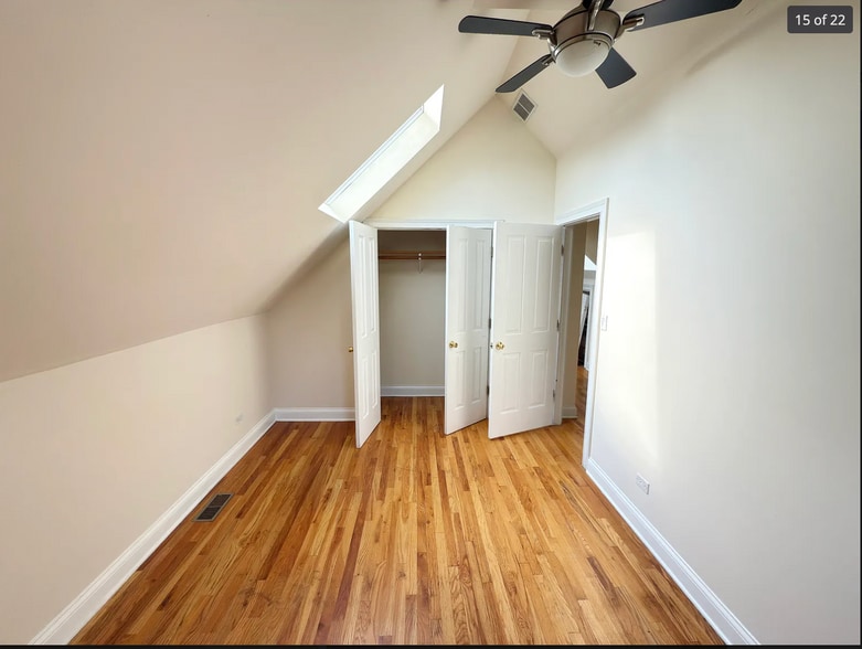 Building Photo - 1720 W Beach Ave