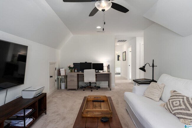 Building Photo - 330330 Kinross Circle