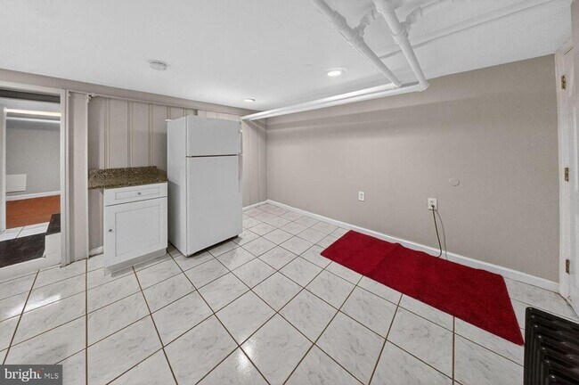 Building Photo - 1353 Kennedy St NW