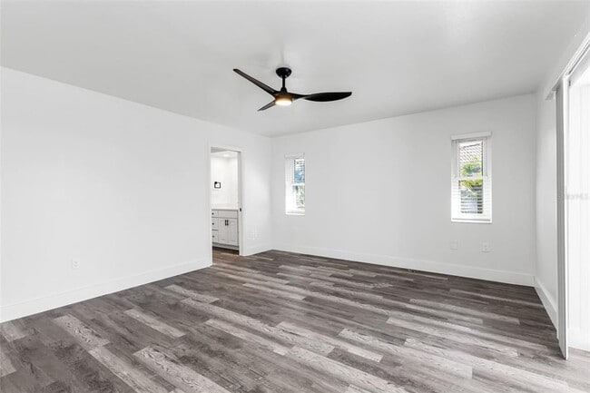 Building Photo - 2161 Aqui Esta Dr