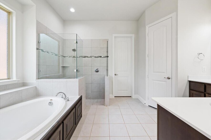 Building Photo - 13187 Bellingham Dr