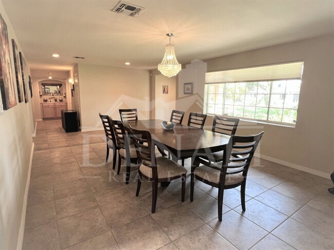 Building Photo - 3122 E Monterosa St