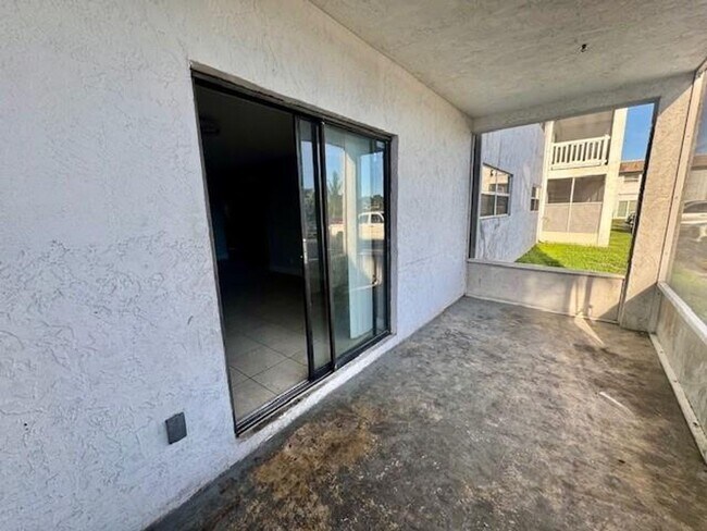 Building Photo - 5881 NW 16th Pl