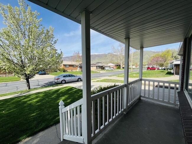 Building Photo - 187 W 1400 N
