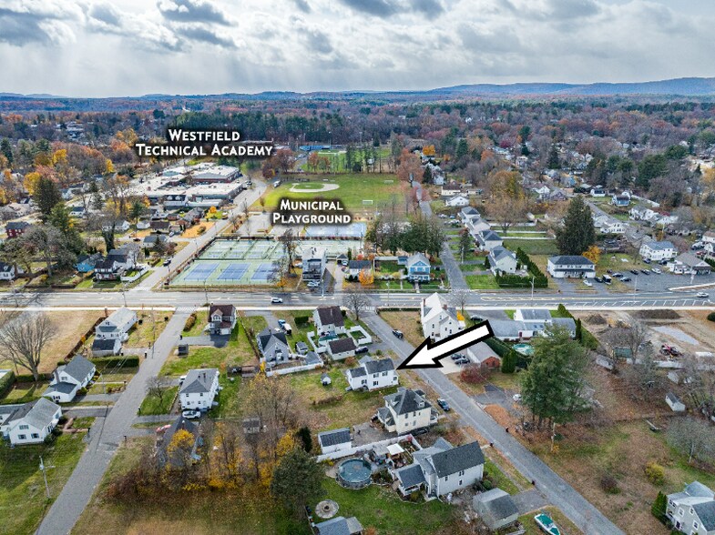 Building Photo - 3 Ellsworth St