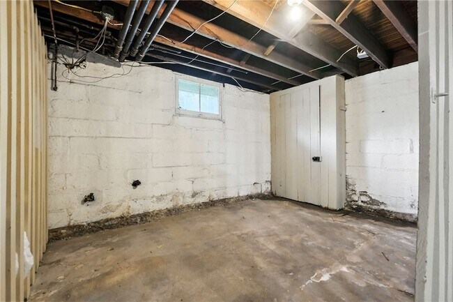 Building Photo - 1523 S Negley Ave
