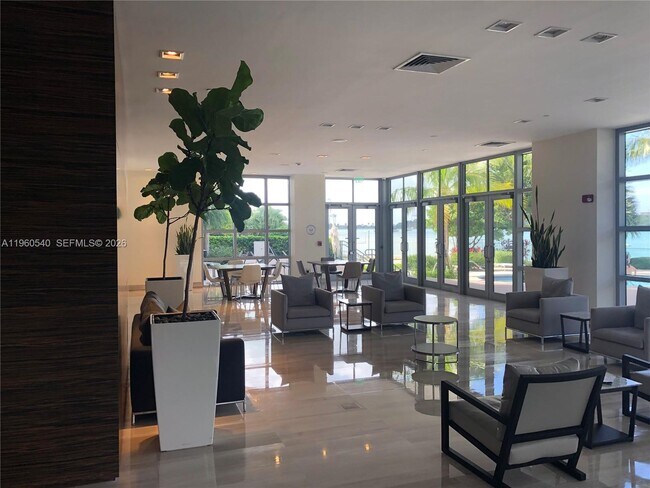 Building Photo - 1330 West Ave