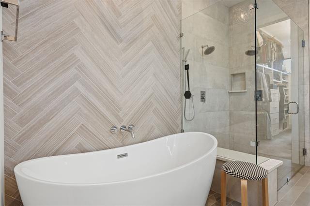 Building Photo - 4902 Linnet Ln