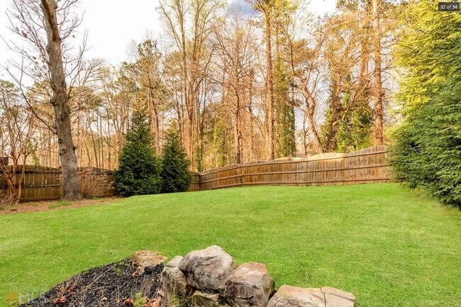 Building Photo - 1094 Mendell Cir NE