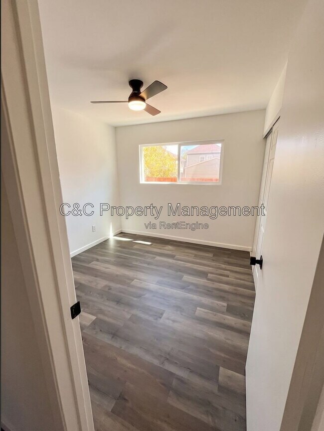 Building Photo - 6628 Helen Ct