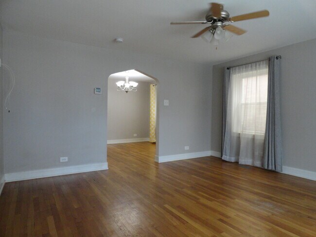 Building Photo - 1410 Maple Ave