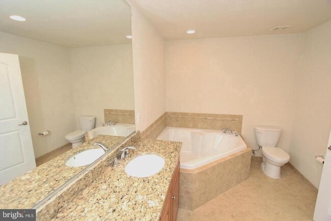 Building Photo - 8043 Reserve Way