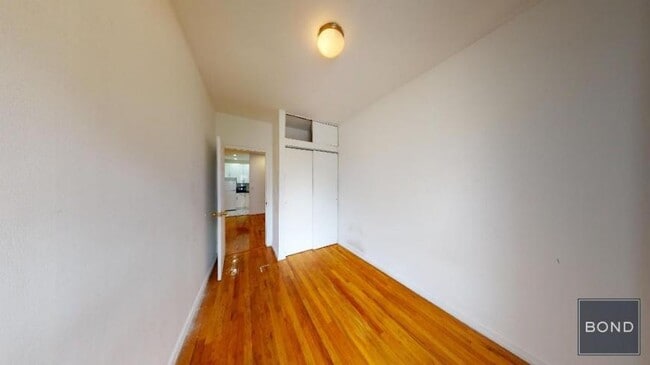 Building Photo - 3 bedroom in Manhattan NY 10003