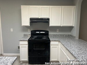 Building Photo - 8230 Cantura Mills