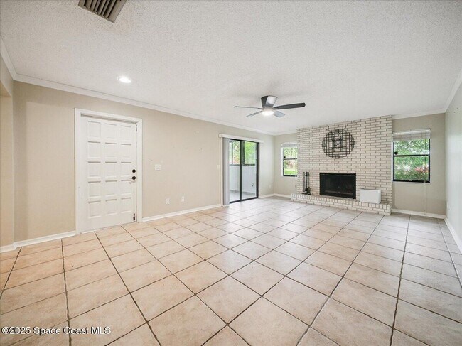 Building Photo - 1931 Dipol Courtway