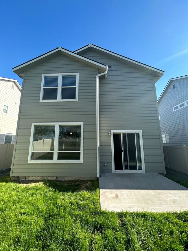 Building Photo - 3 Bedroom plus Loft For Rent! Victory Sout...