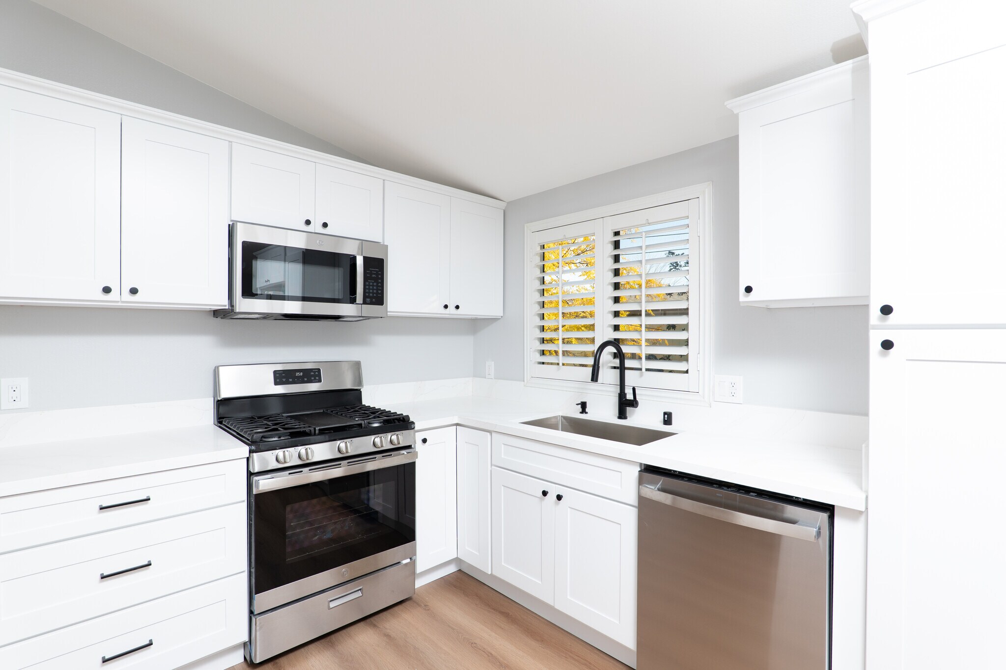 Building Photo - 21643 Waite St