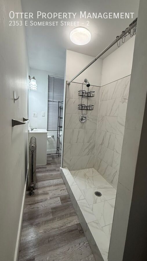 Building Photo - 2353 E Somerset St