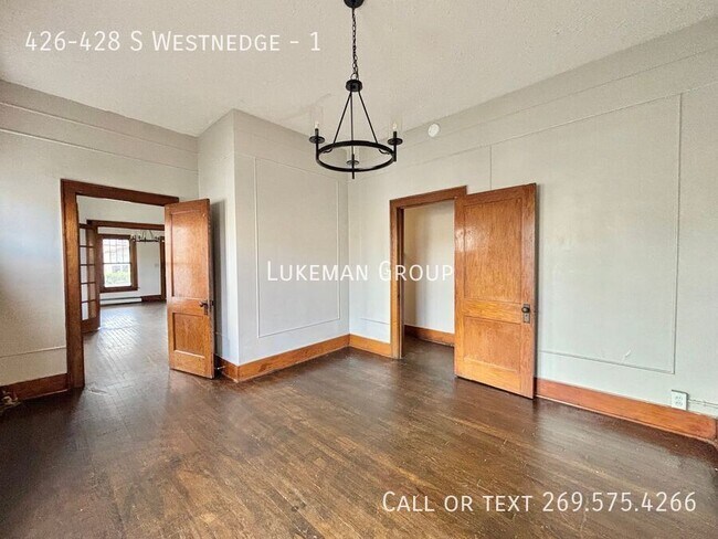Building Photo - 426-428 S Westnedge-1