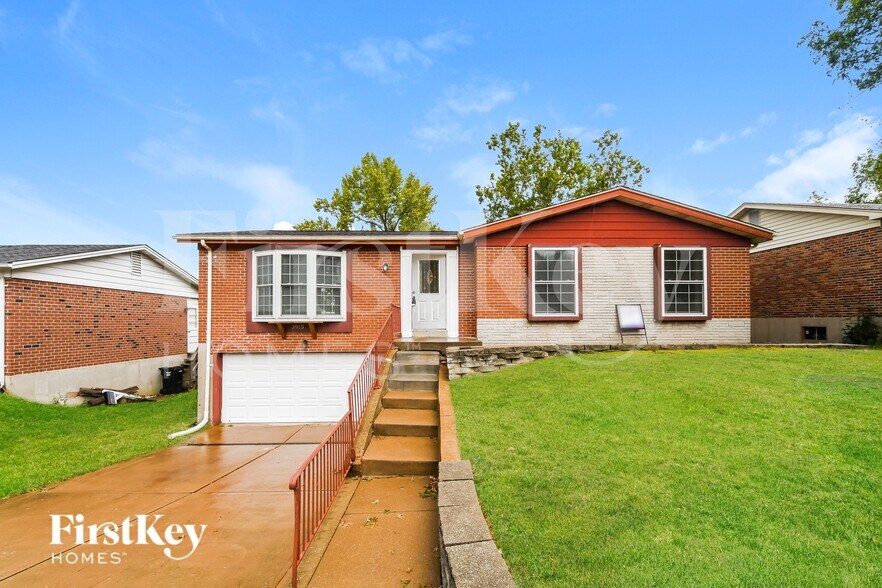 Building Photo - 3915 Rodapa Dr