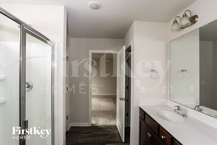 Building Photo - 8204 Williams Farm Dr