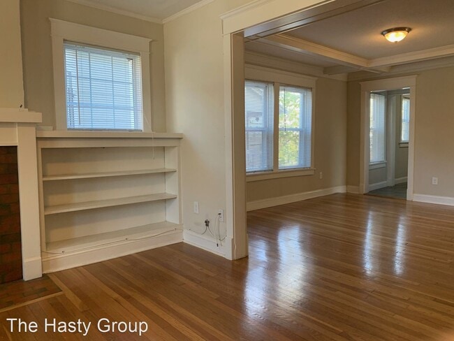 Building Photo - 2 br, 1 bath House - 3241 Gillham Rd - Unit 1