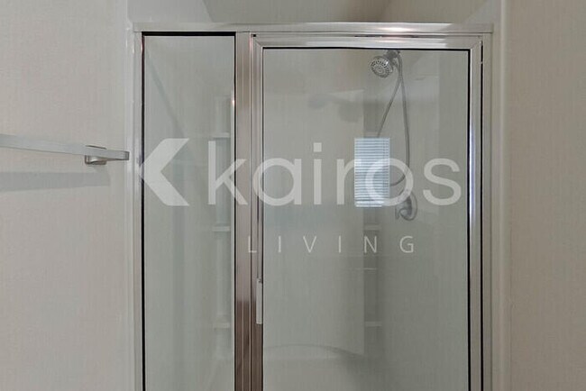 Building Photo - 354 Common Reed Dr