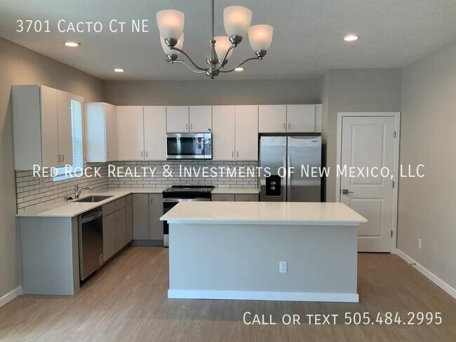 Building Photo - 3701 Cacto Ct