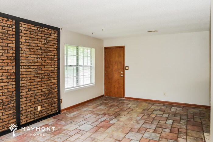 Building Photo - 3304 Buttrey Dr NW