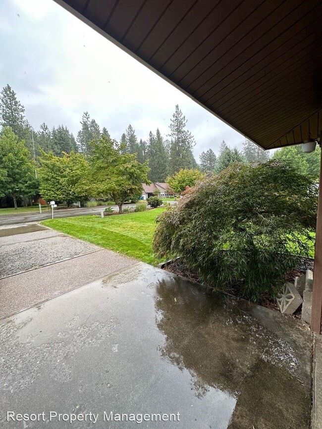 Building Photo - 3 br, 2 bath House - 910 E Loch Maree Dr