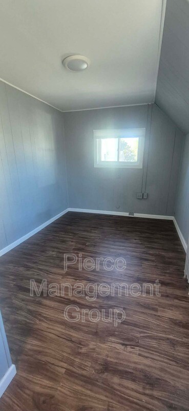 Building Photo - 274 Beech St