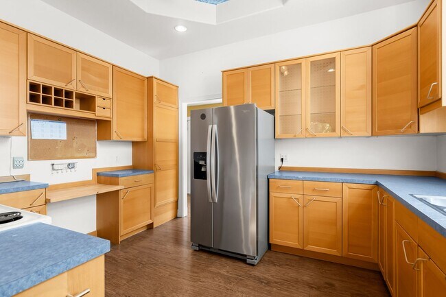 Building Photo - Charming Solar Home in Portland Woodlawn Neighborhood