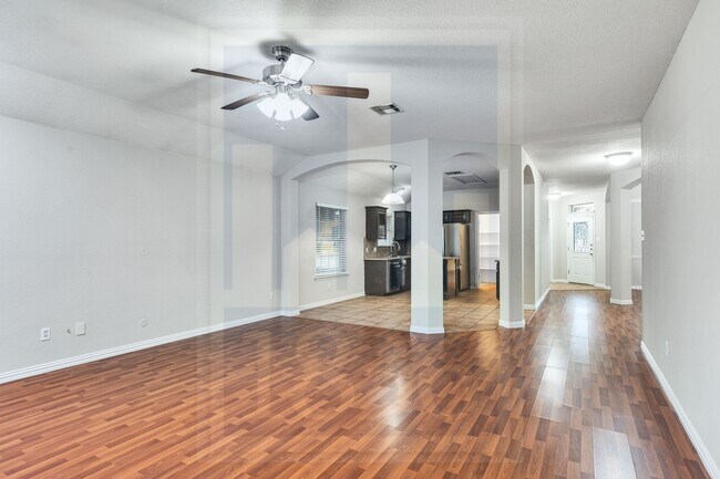 Building Photo - 1500 Gardena Canyon Dr