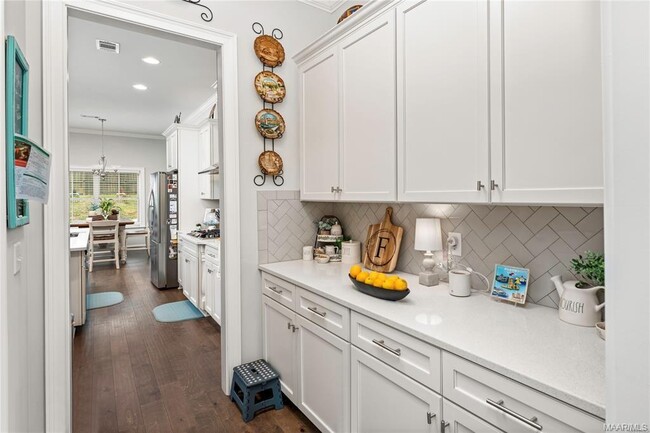 Building Photo - 1379 Tullahoma Dr