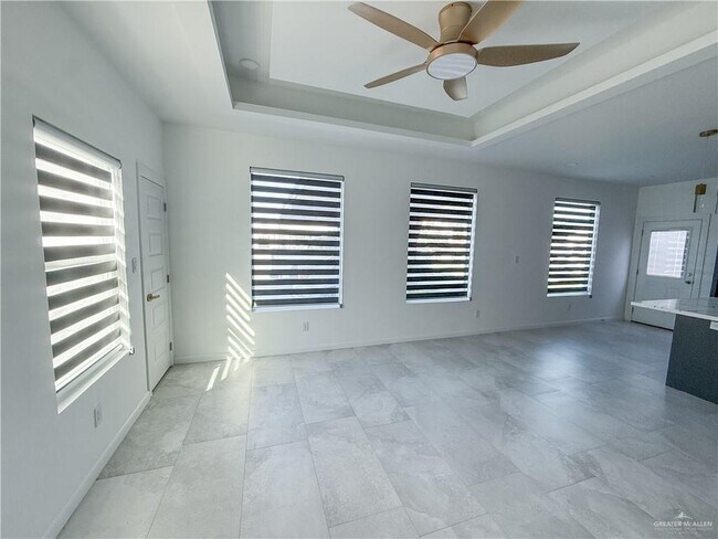 Building Photo - 15 Cassandra St