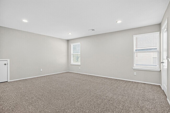 Building Photo - 9205 Inland Leather Ln