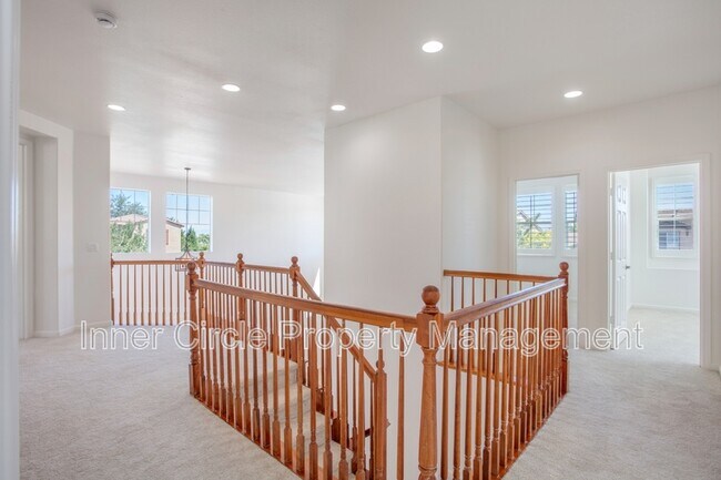 Building Photo - 5560 McFarlan Ranch Dr