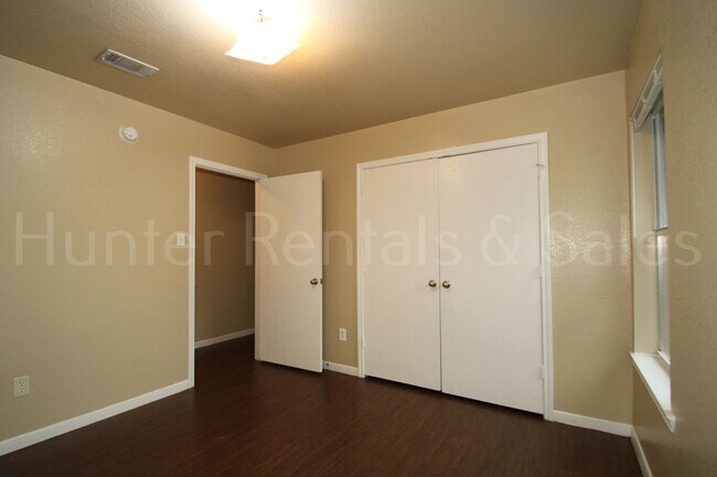 Building Photo - Awesome Duplex in Harker Heights