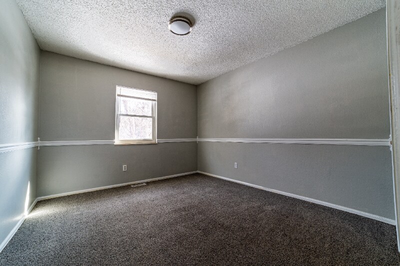 Building Photo - 3214 Teardrop Cir