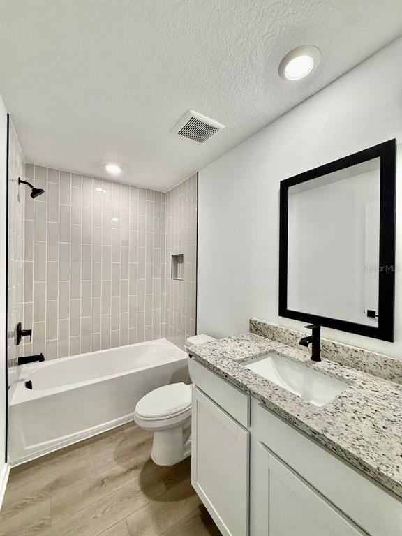 Building Photo - 5745 Helmsman Ct