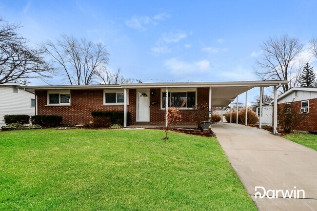 Building Photo - 819 Riderwood Dr