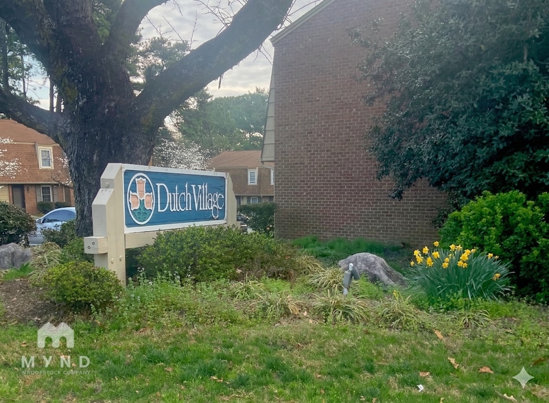 Building Photo - 4705 Blue Bird Ct