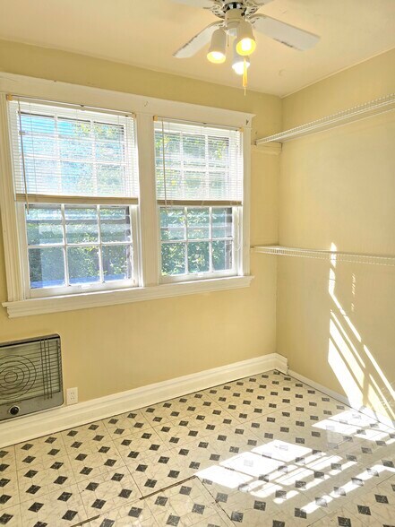 Building Photo - 7212 Forsyth Blvd