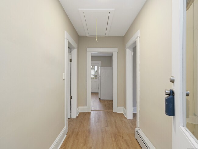 Building Photo - 333 Lenox Rd
