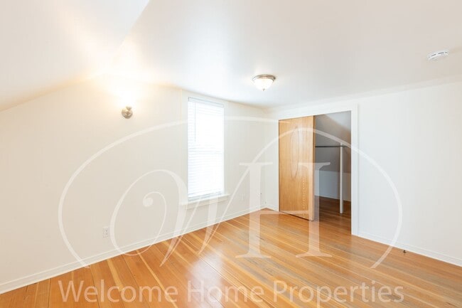 Building Photo - 3 Bedroom Single-Family Home in East Walla...